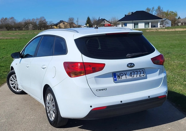 Kia Ceed cena 35777 przebieg: 131000, rok produkcji 2015 z Janów Lubelski małe 407